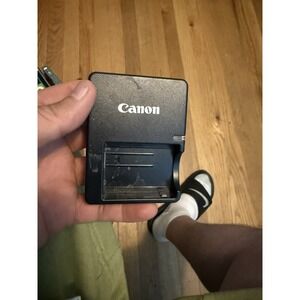 Genuine‎ Canon LC-E5 LP-E5 Battery Charger For EOS 1000D 2000D 450D 500D KISSX2